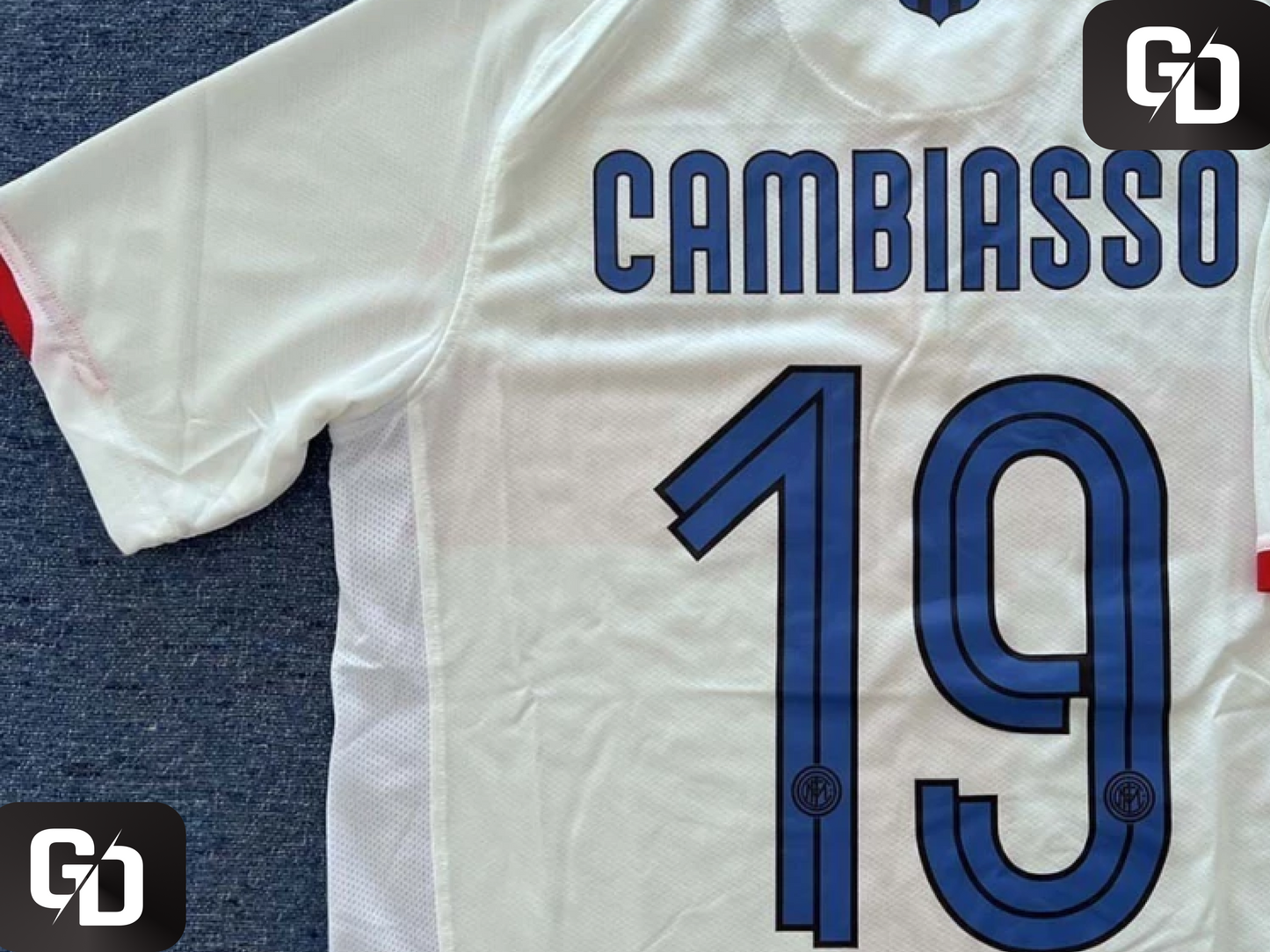 Inter Milan Away Retro 2008. #19 Cambiasso.