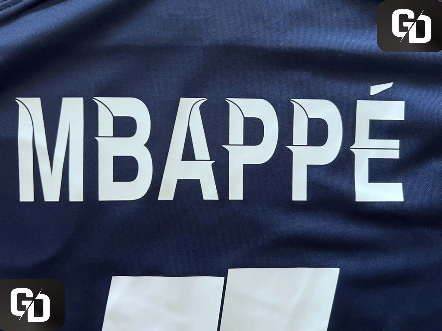 Paris Saint Germain Home 2023. #7 Mbappe