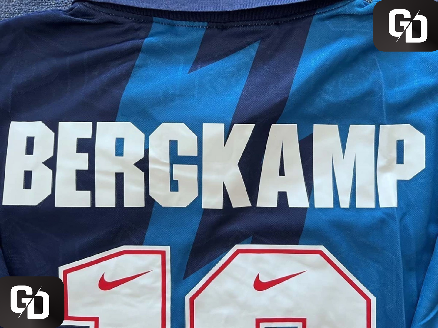 Arsenal Away Retro 1996. #10 Bergkamp.