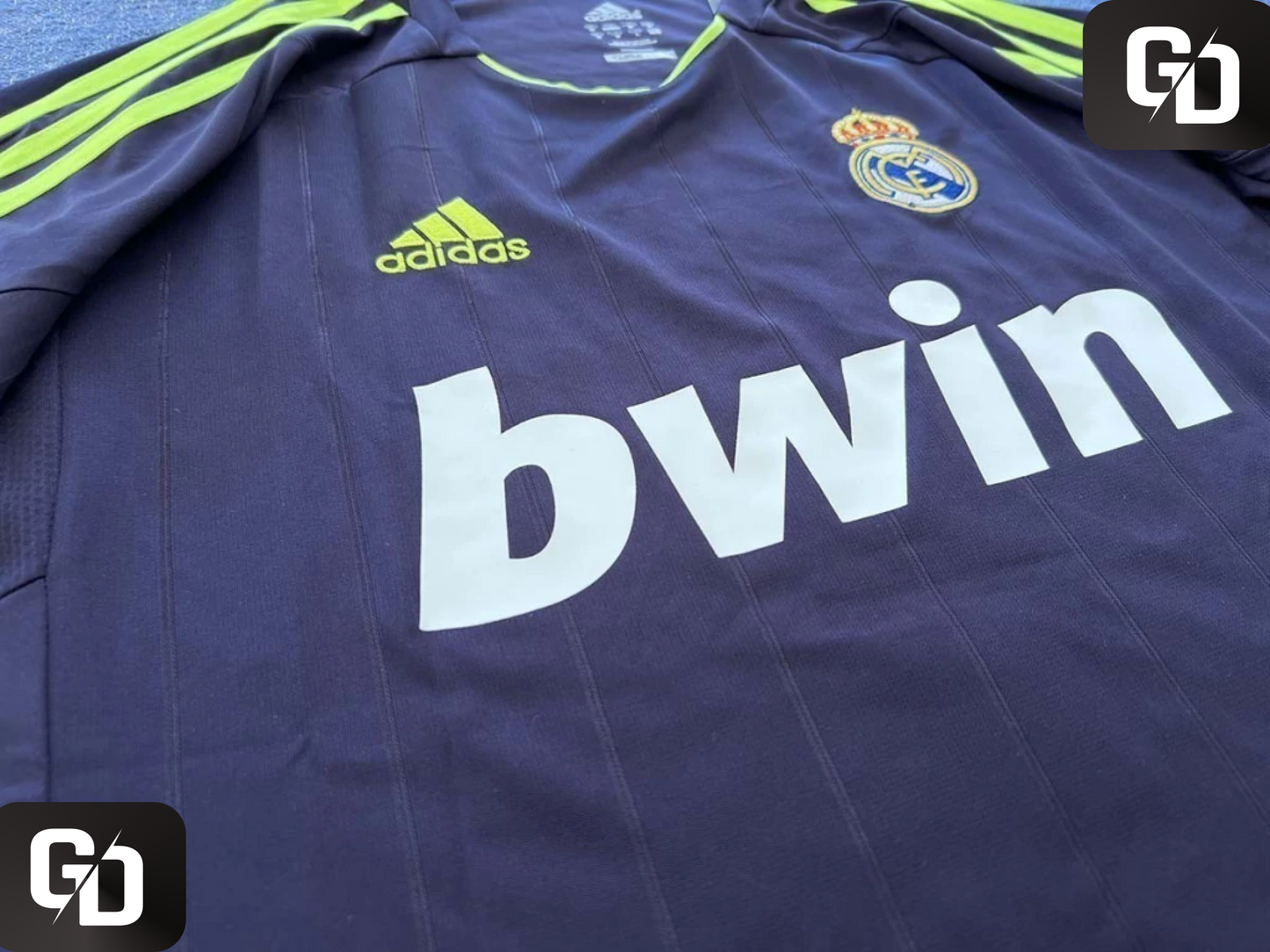 Real Madrid Away Retro 2013. #7 Ronaldo