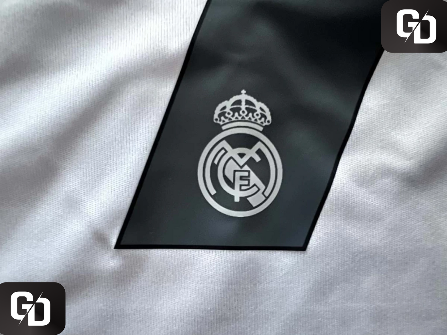 Real Madrid Home Long Sleeves Retro 2015. #7 Ronaldo