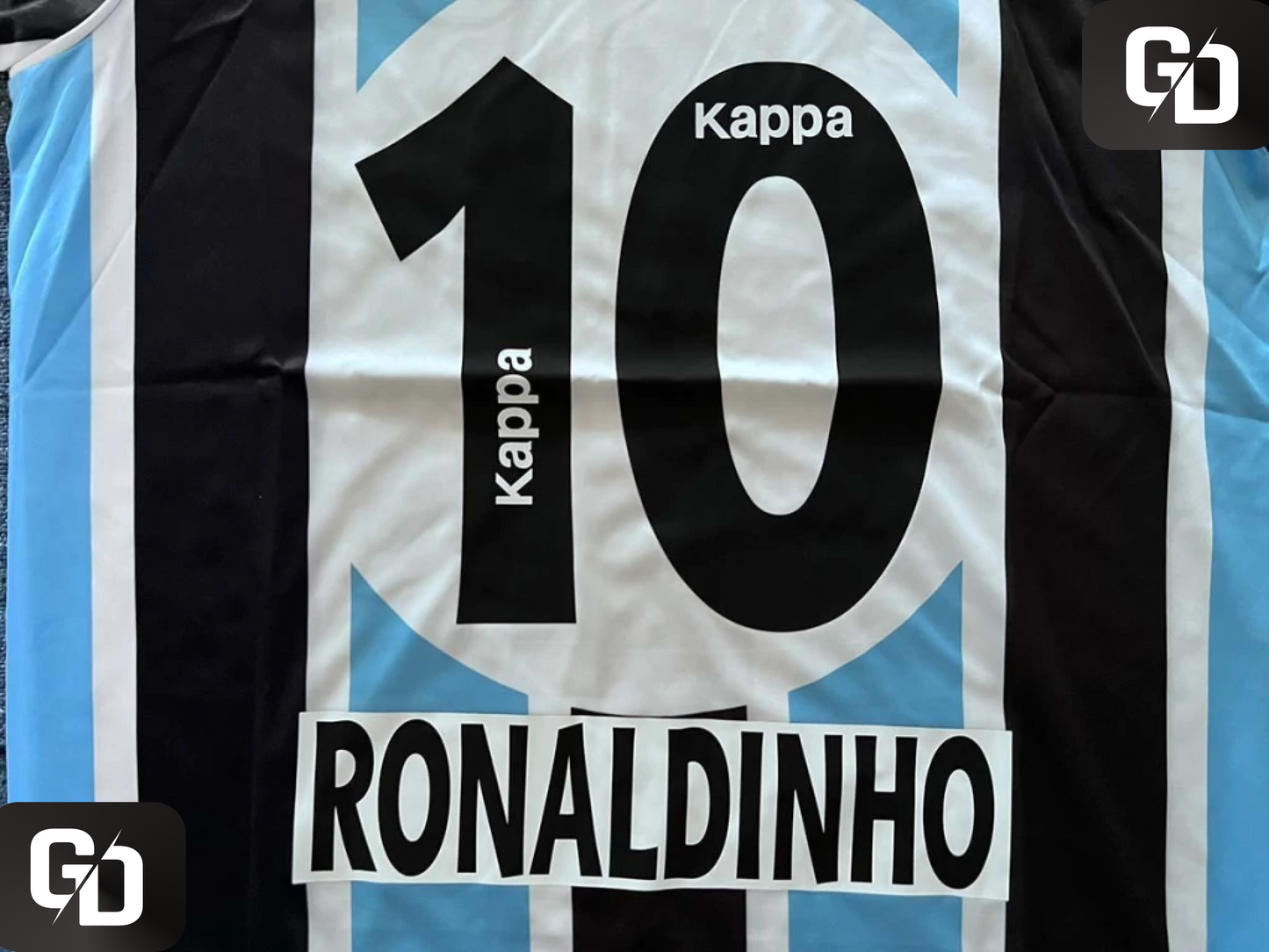 Grêmio de Porto Alegre Home Retro 2000. #10 Ronaldinho