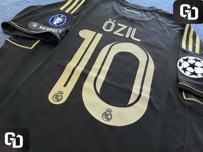 Real Madrid Away Black Retro 2011. #10 Özil