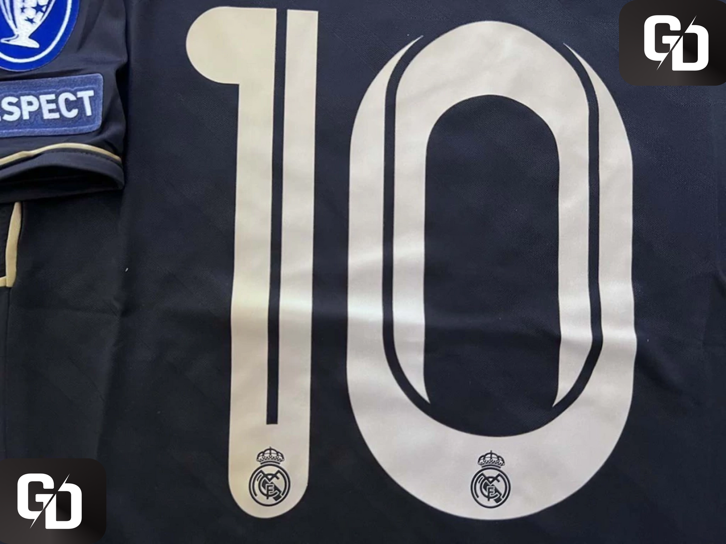 Real Madrid Away Black Retro 2011. #10 Özil