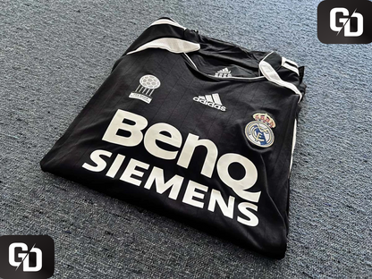 Real Madrid Away (Black) Retro 2007. #9 Ronaldo