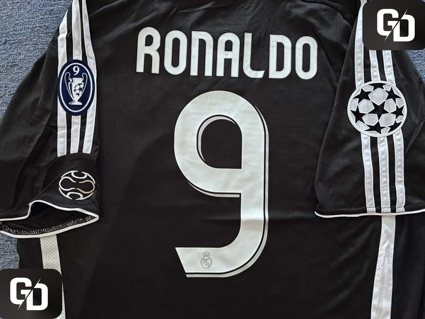 Real Madrid Away (Black) Retro 2007. #9 Ronaldo