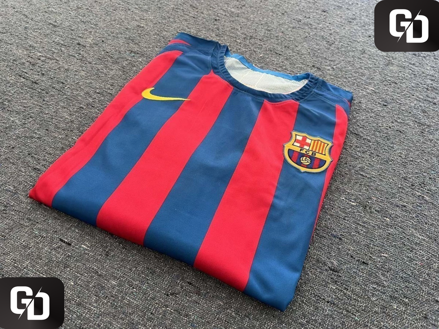 Barcelona Home Retro Long Sleeve 2006. #10 Ronaldhinho