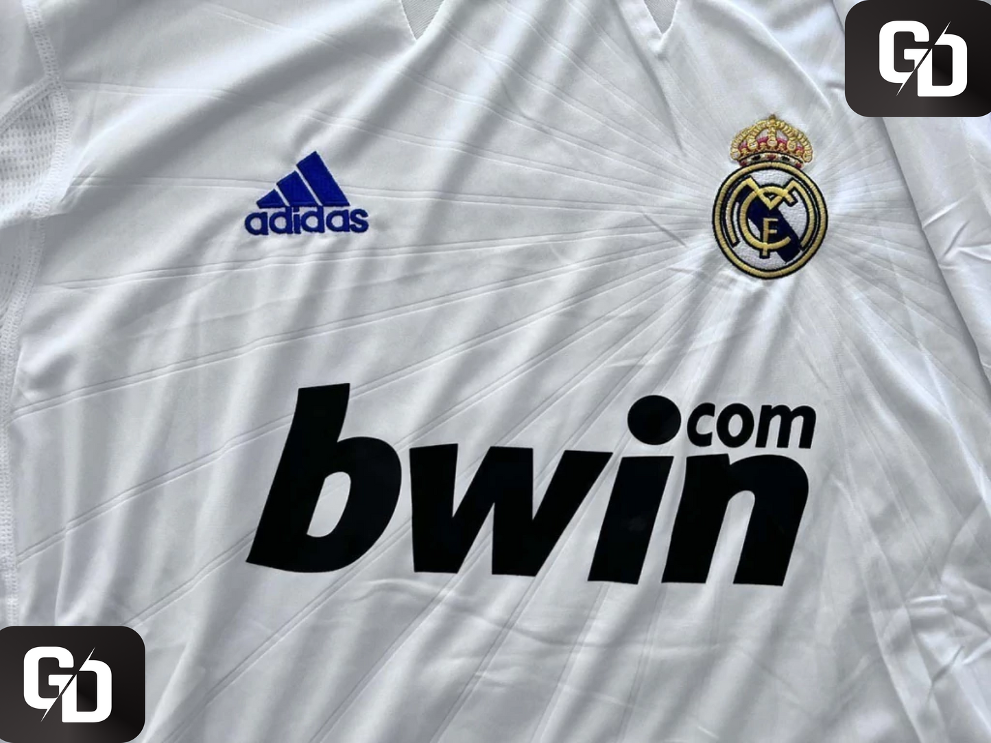 Real Madrid Home Retro 2010. #8 Kaká