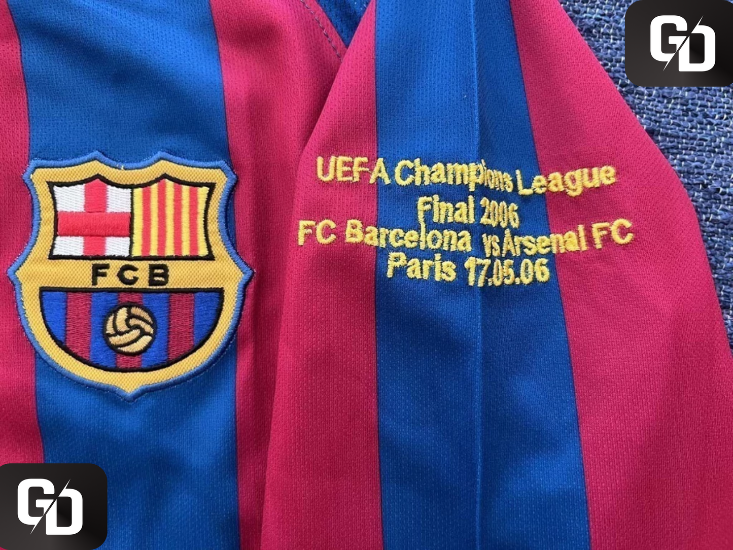 Barcelona Home Retro Long Sleeve 2006. #10 Ronaldhinho