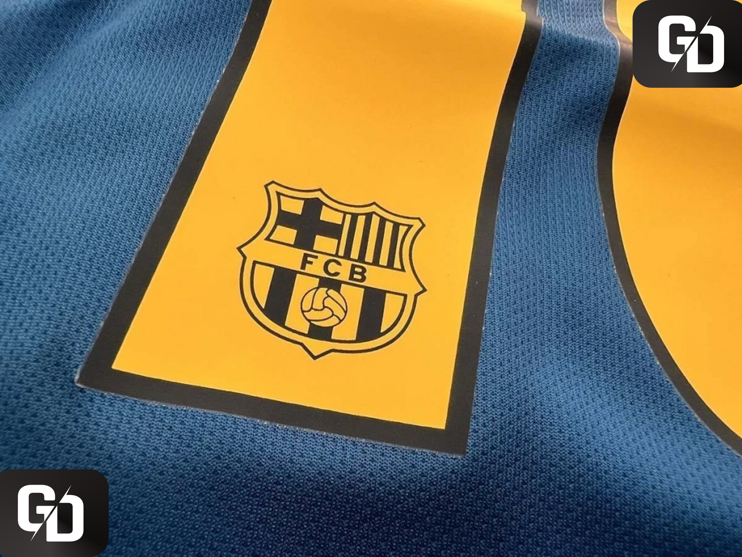 Barcelona Home Retro Long Sleeve 2006. #10 Ronaldhinho