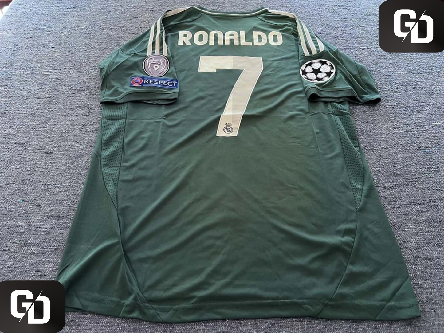 Real Madrid Third Retro 2013. #7 Ronaldo