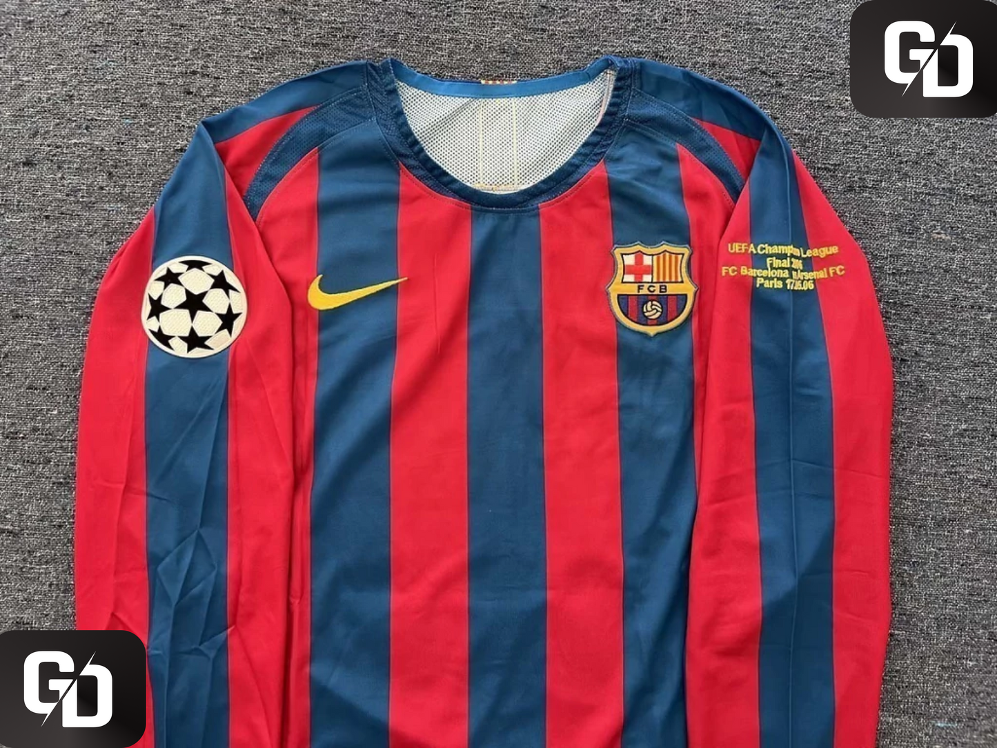 Barcelona Home Retro Long Sleeve 2006. #10 Ronaldhinho