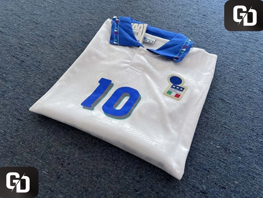 Italy Away Retro 1994. #10 Baggio