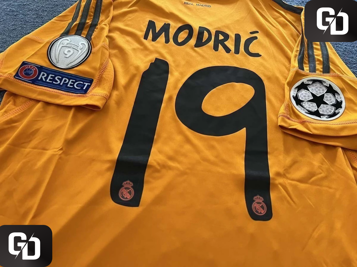 Real Madrid Alternate (Orange) Retro 2014. #19 Modric