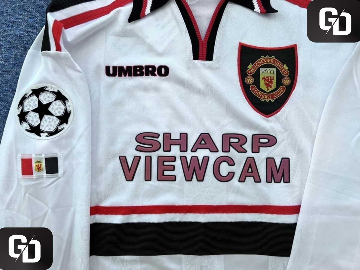 Manchester United Away Retro 1998. Long Sleeves. #7 Beckham