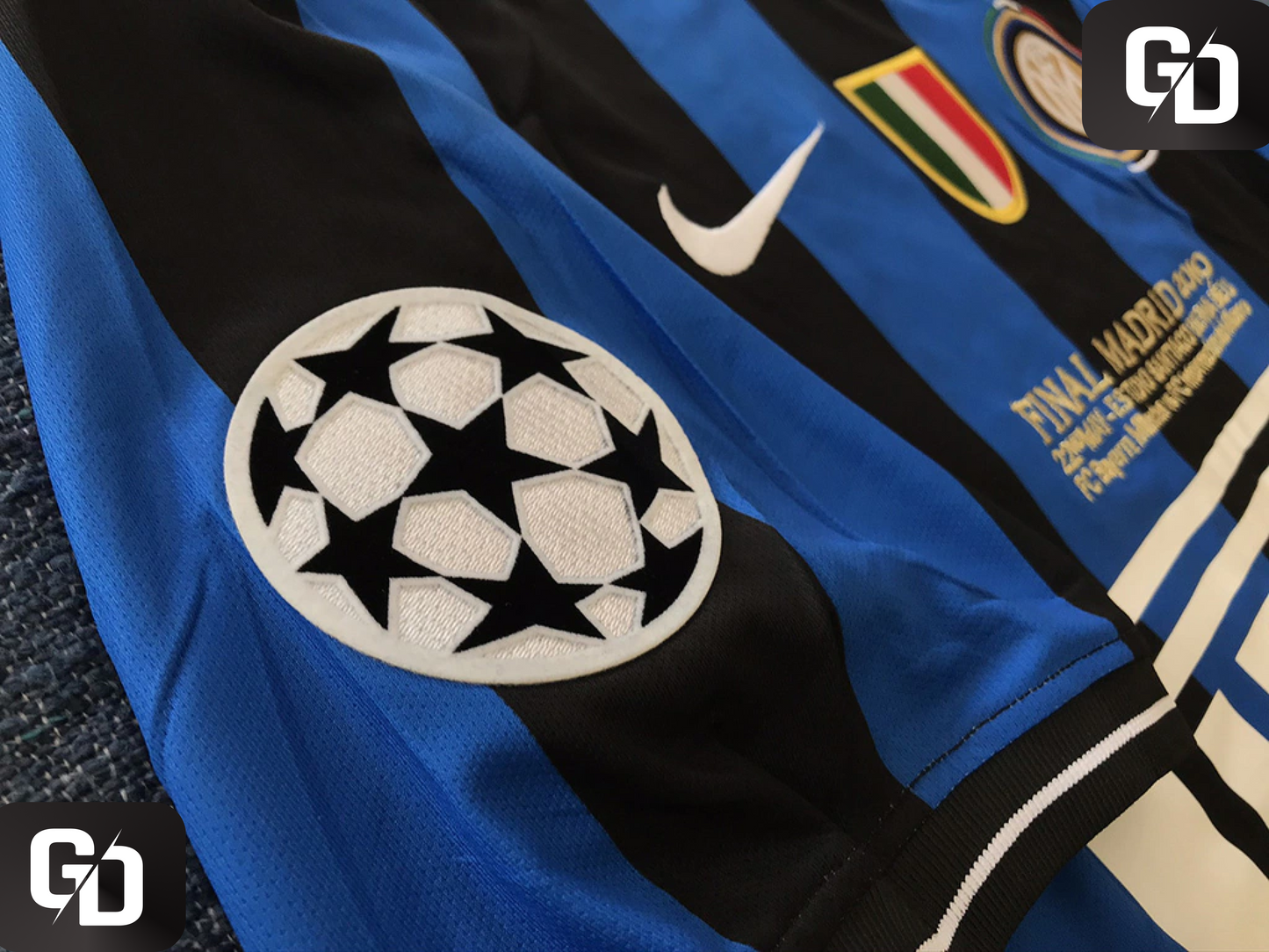 Inter Milan Home Retro 2010. #22 Milito