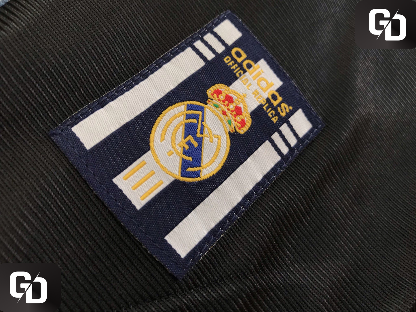 Real Madrid Away Retro 1999. #6 Redondo