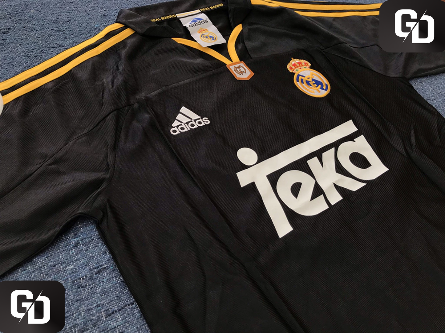 Real Madrid Away Retro 1999. #6 Redondo