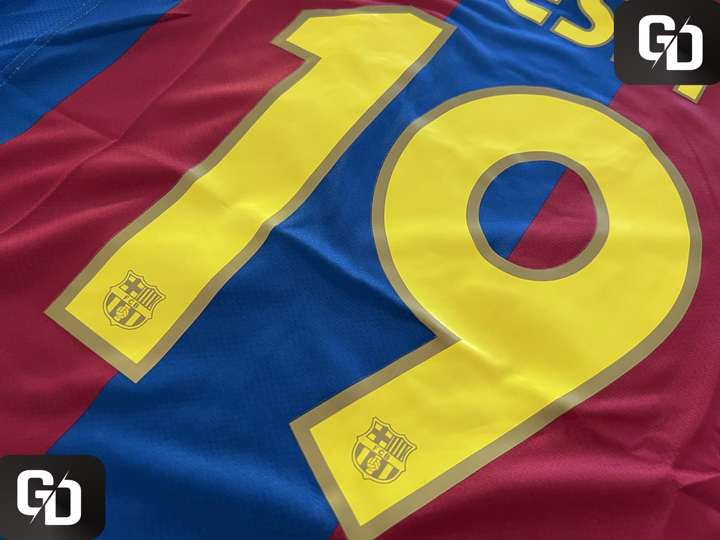 Barcelona Home Retro 2007. #19 Messi