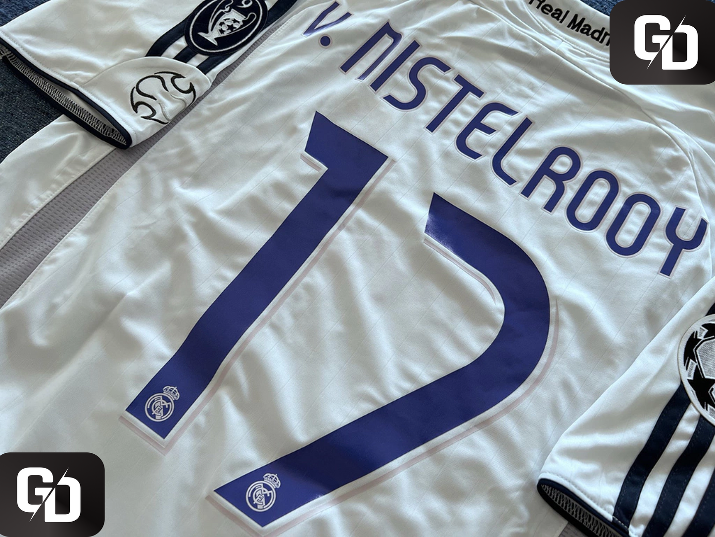 Real Madrid Home Retro 2007. #17 V.Nistelrooy