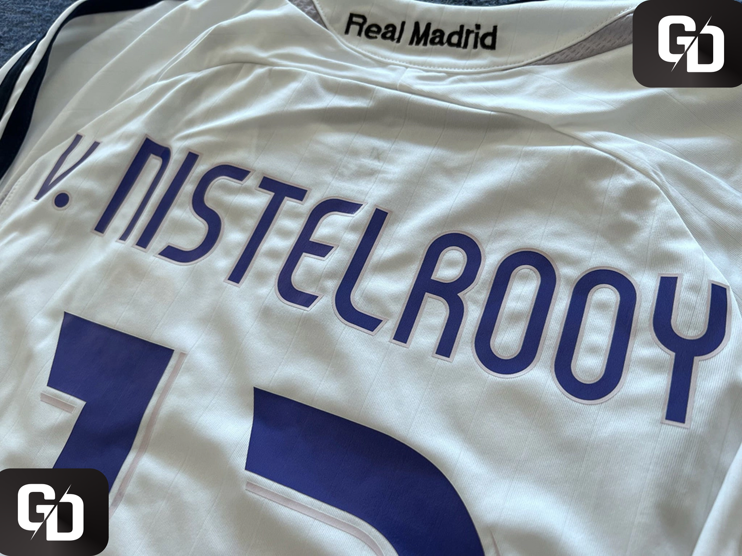 Real Madrid Home Retro 2007. #17 V.Nistelrooy