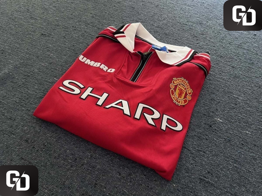 Manchester United Home Retro 1999 (Long sleeve). #7 Beckham