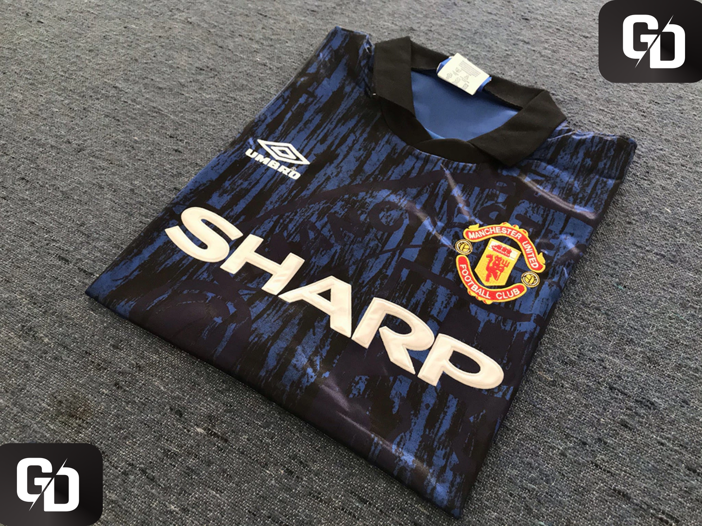 Manchester United Away 1993 Retro - #7 Cantona